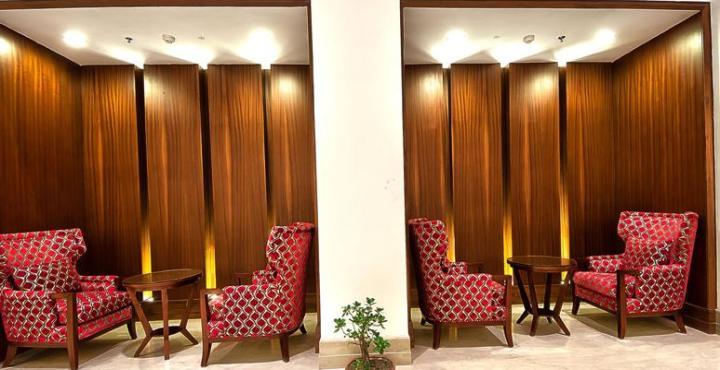The Golden Plaza Hotel Panchkula Buitenkant foto